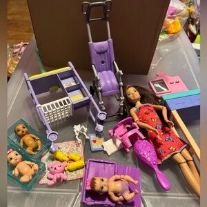 Barbie Skipper babysitting bundle pediatrician, nursery, extra babies
